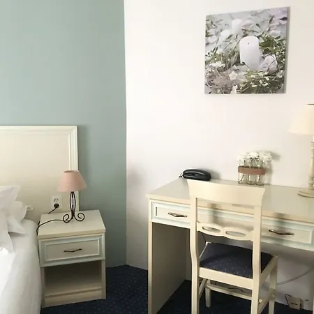 Le Magnan Hotel 3*